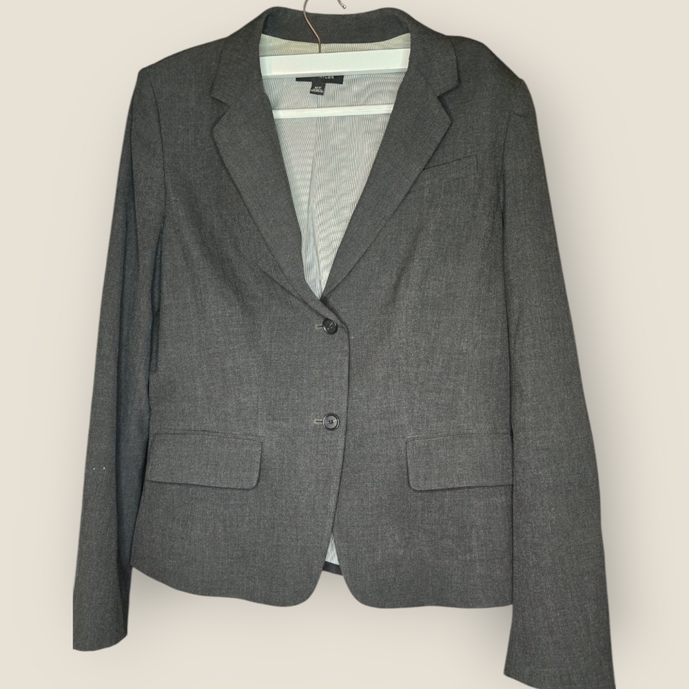 The Notched Two Button Blazer in Seasonless Stretch And StraightPant Anne TAYLOR